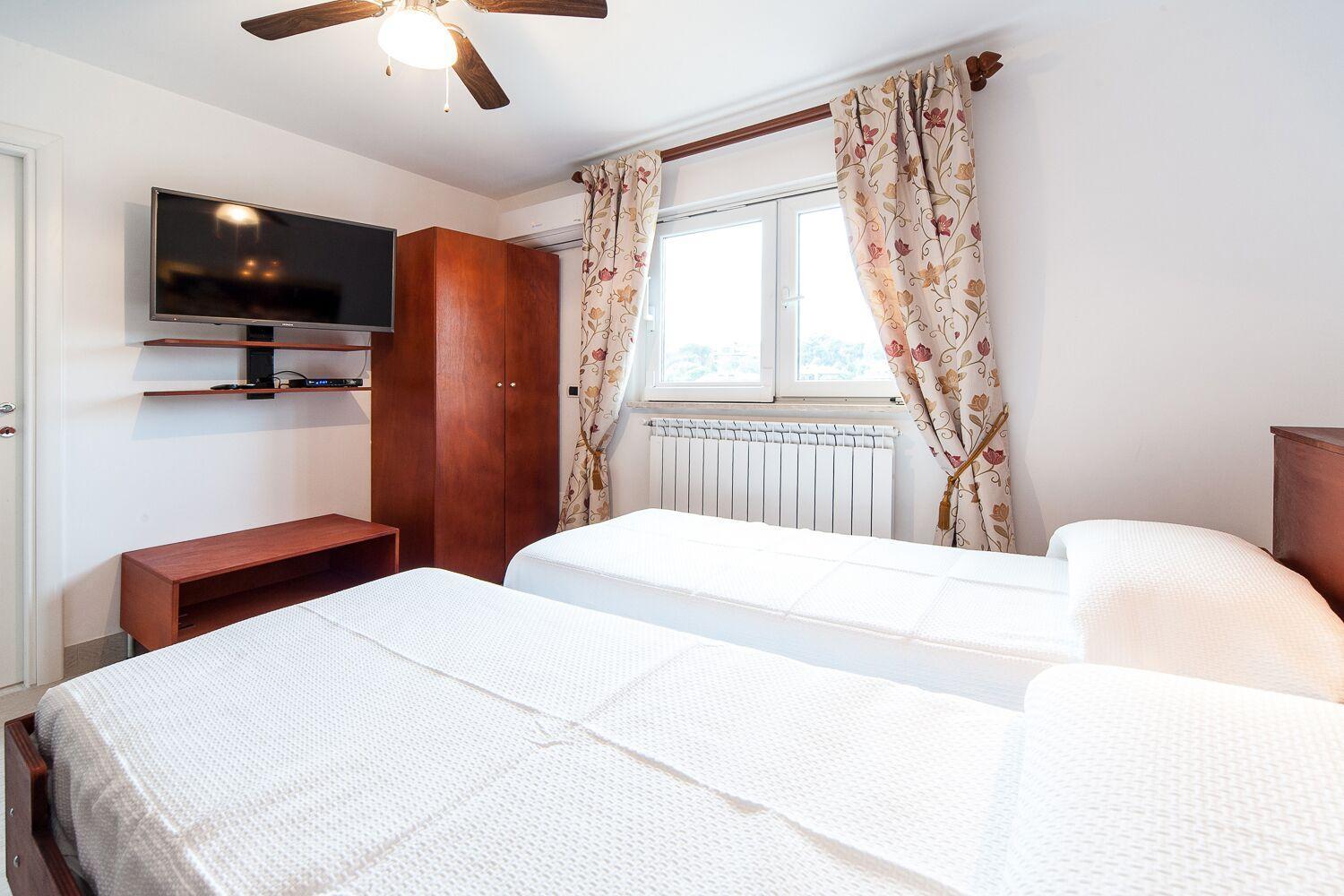 Mons Aureus Resort Rome Bagian luar foto