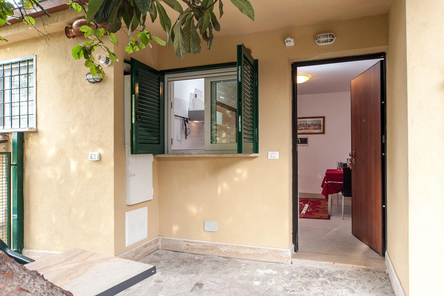 Mons Aureus Resort Rome Bagian luar foto