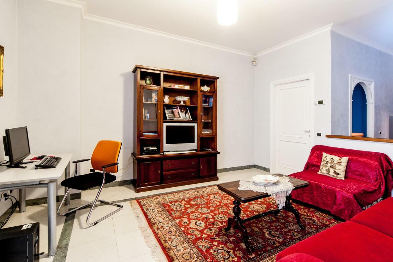 Mons Aureus Resort Rome Bagian luar foto