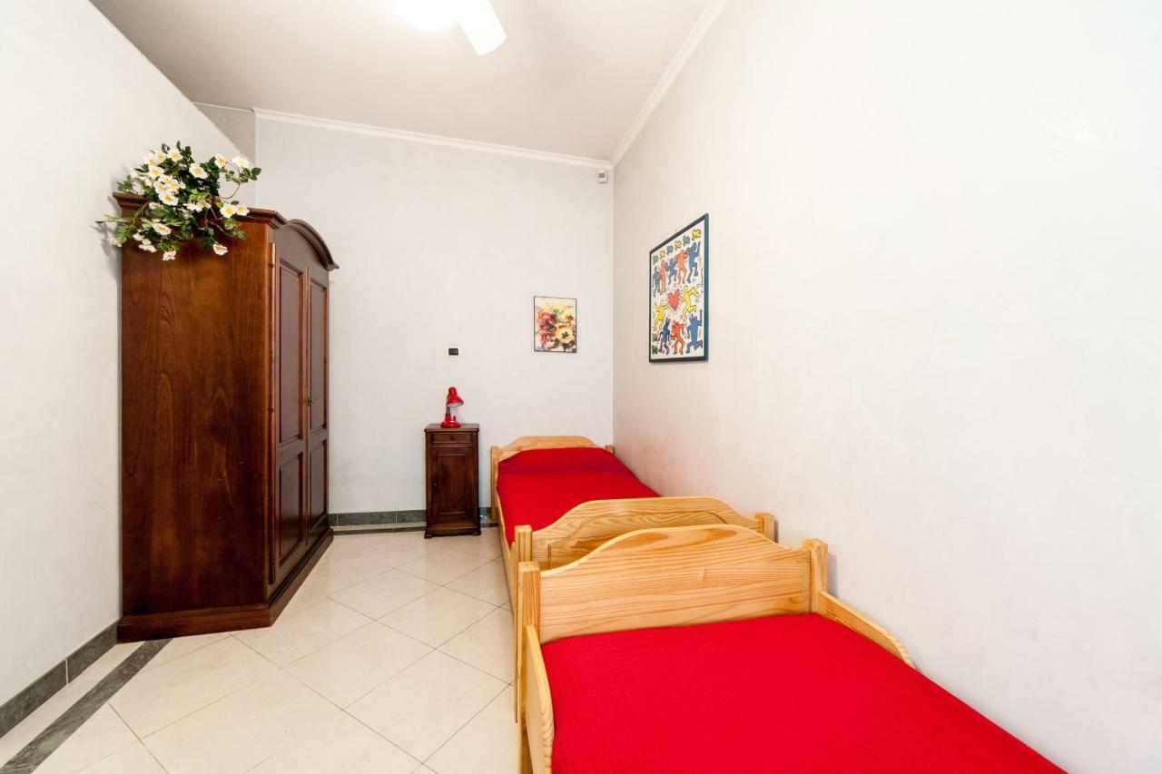 Mons Aureus Resort Rome Bagian luar foto